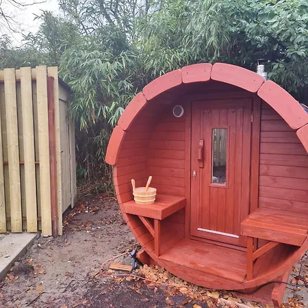 Natuurhuisje Laanzicht *