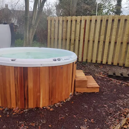 Vakantiehuis Natuurhuisje Laanzicht *